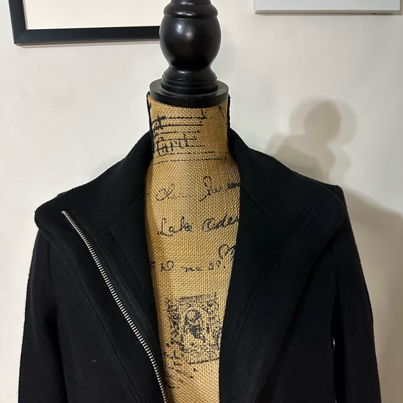 Black soft brushed coat - Picture 7 of 16